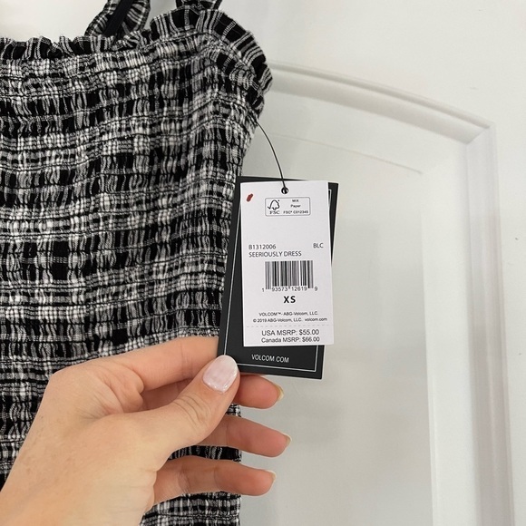 Volcom Seeriously Smocked Dress Black Combo - XS - Picture 6 of 11